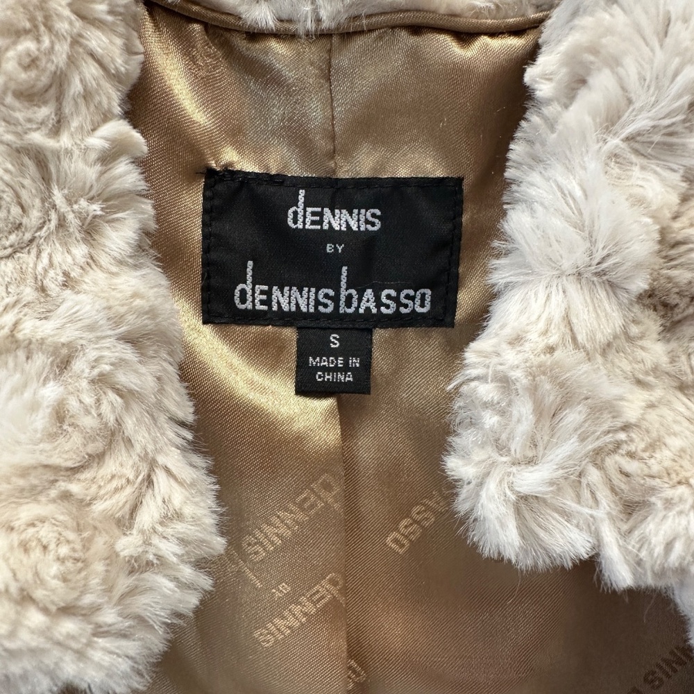 Dennis Basso Faux Fur Cream Swirl Coat Fully Lined Size Small - Picture 11 of 16